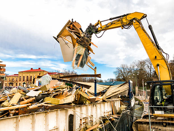 Best Construction Debris Removal  in Queens Gate, PA